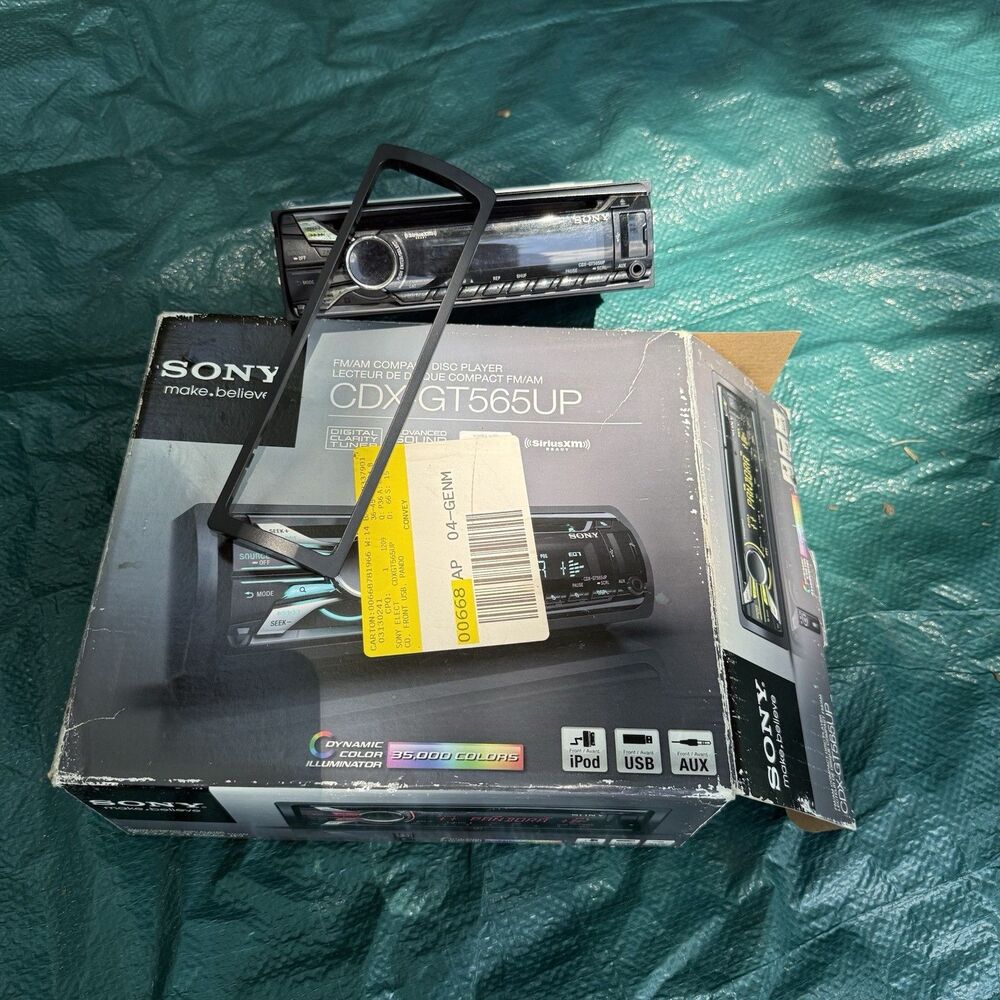 Sony CDX-GT575UP FM/AM Compact Disc Player Car Stereo CD USB AUX Iphone